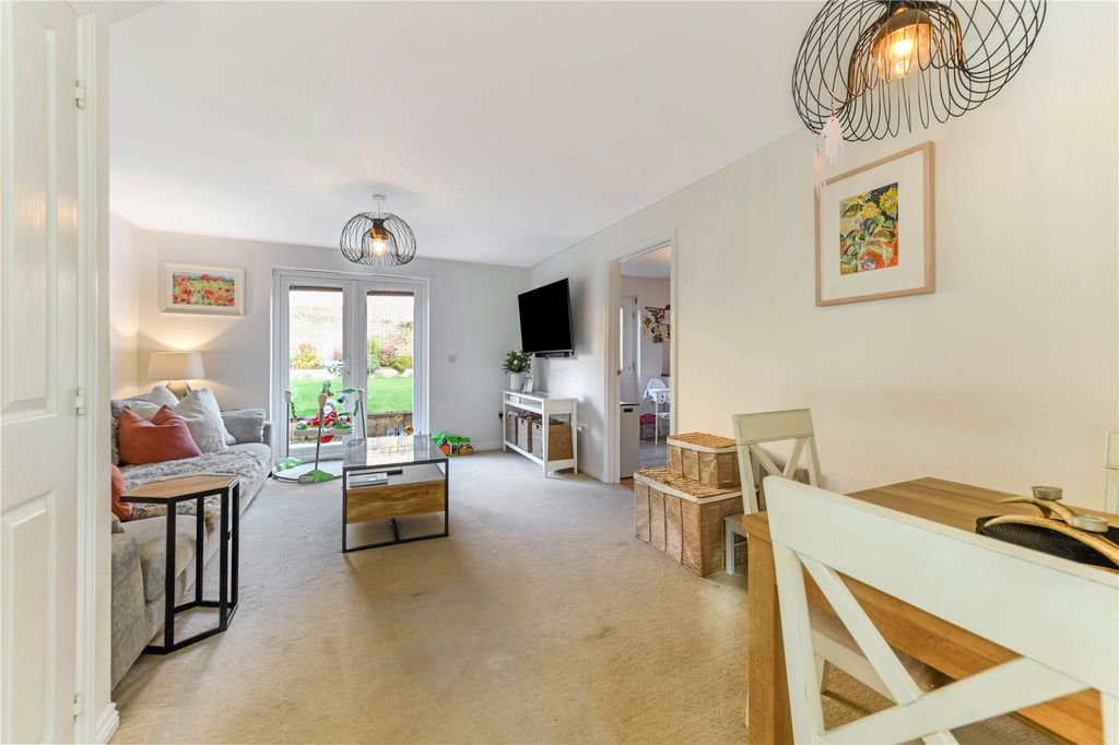 Property photo 3 of 27 Picture No. 16