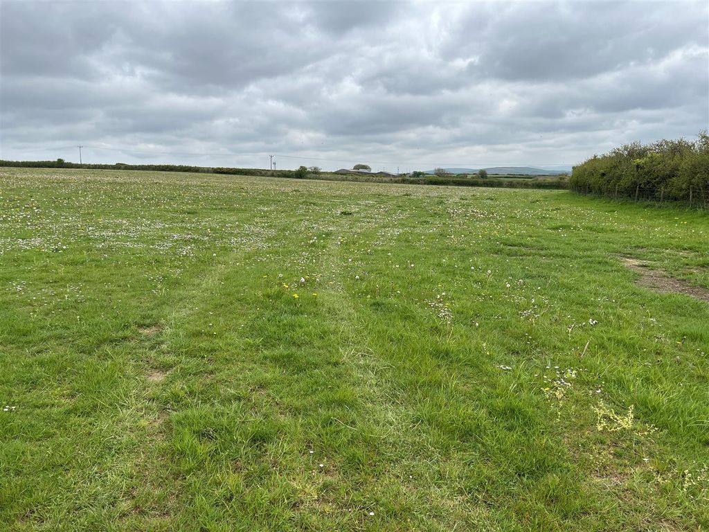 Property photo 1 of 18 Img_0467.Jpg