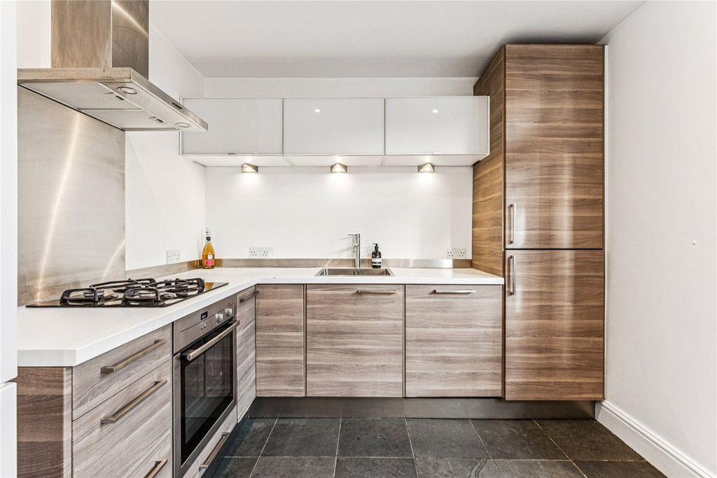 Property photo 2 of 24 Picture No. 24