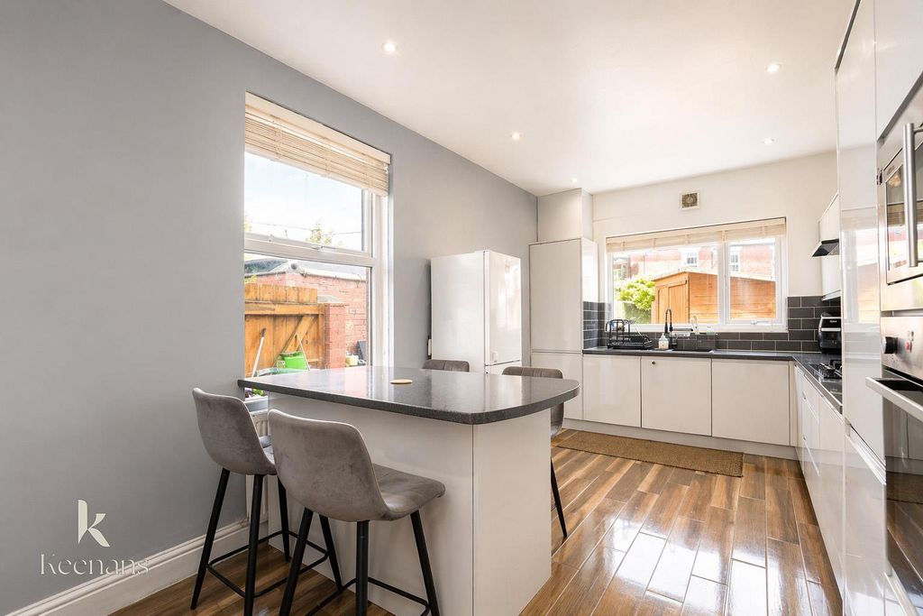 Property photo 1 of 18 75-06.Jpg