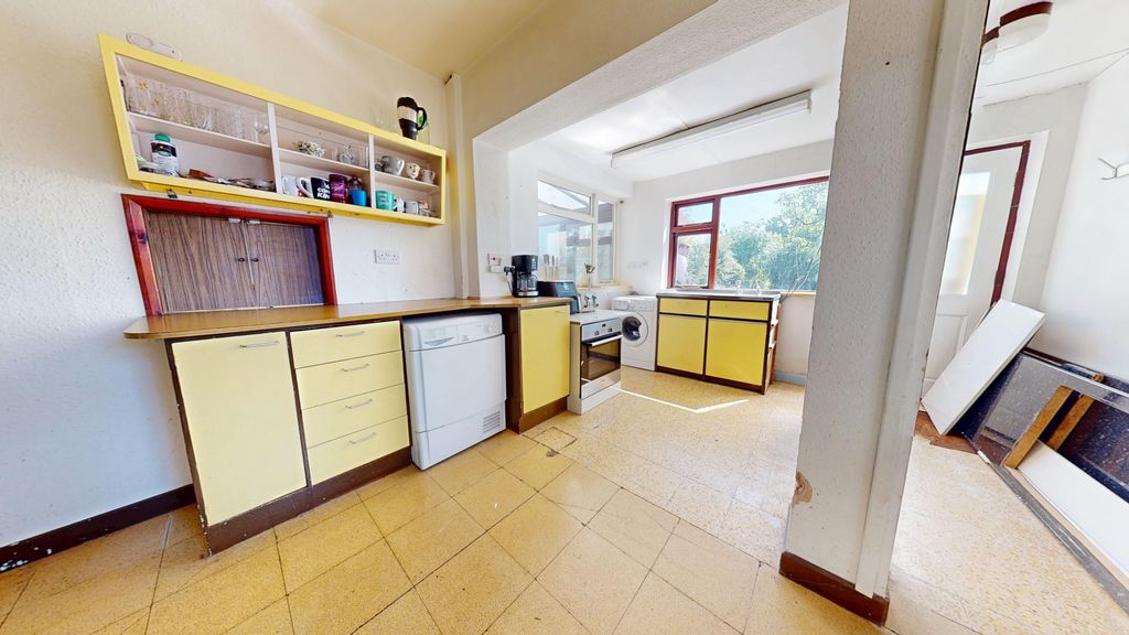 Property photo 2 of 11 Photo 5