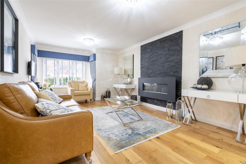 Property photo 2 of 8 Living Room