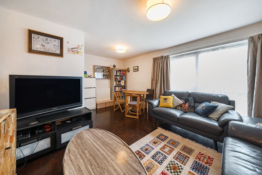 Property photo 1 of 20 1369077-7-68F0E8c...