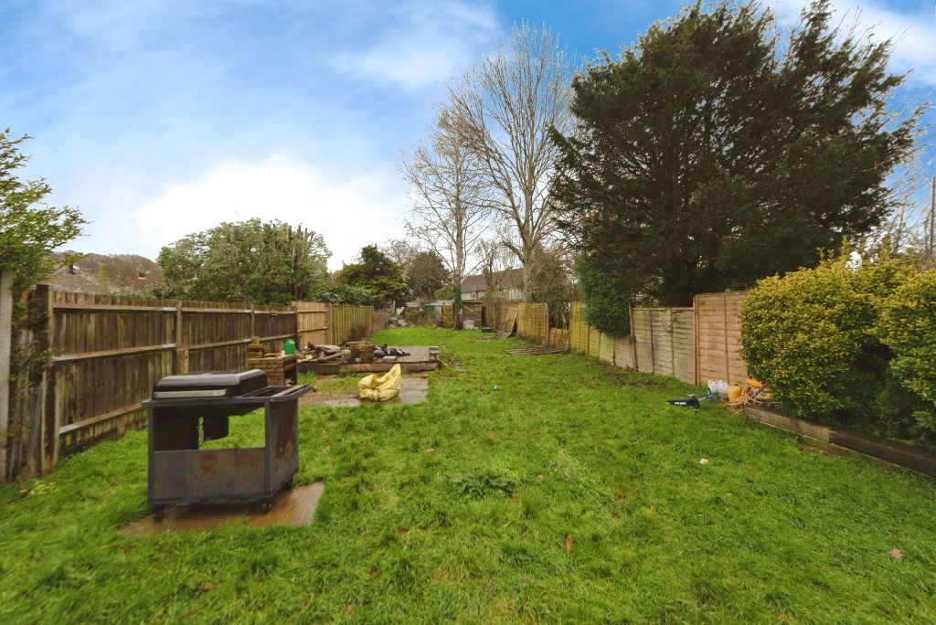 Property photo 2 of 20