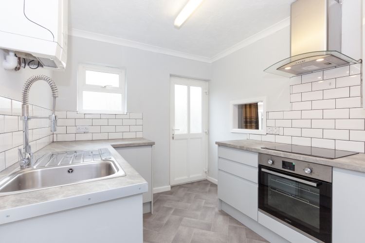 Property photo 1 of 8 187435