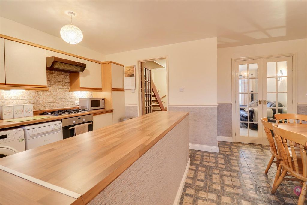 Property photo 2 of 24 Img_4796-Img_4798.Jpg