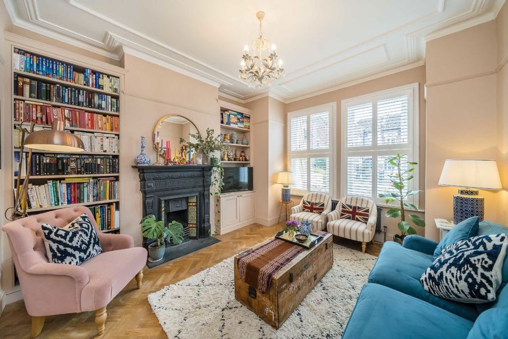 Property photo 2 of 15