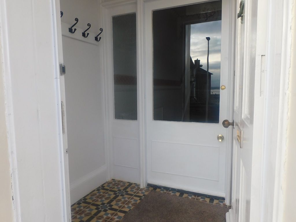 Property photo 2 of 30