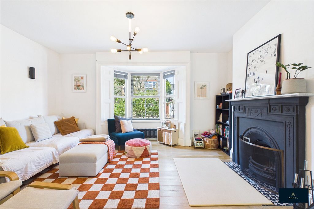 Property photo 2 of 31 Picture No. 43