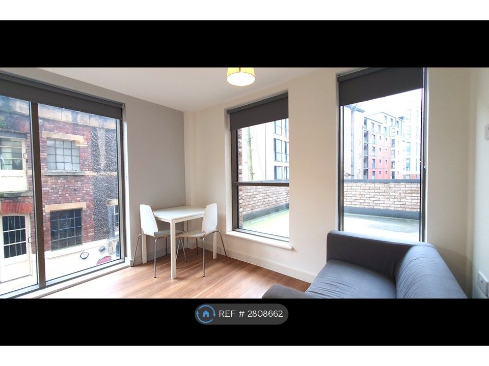 Property photo 1 of 16 Lounge Area