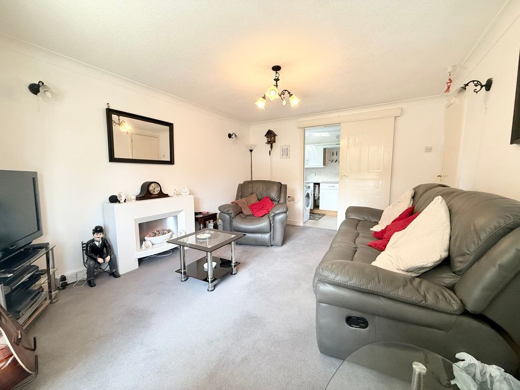 Property photo 3 of 15