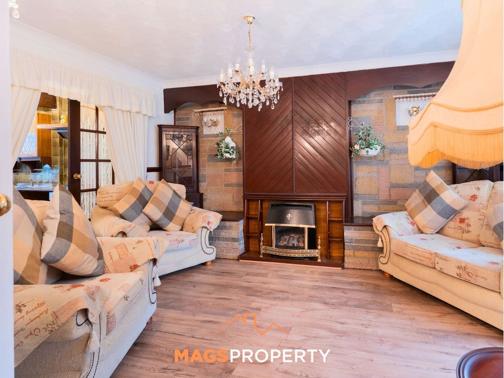 Property photo 2 of 26