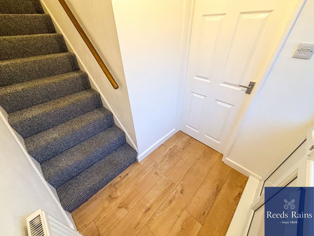 Property photo 3 of 20 Hallway