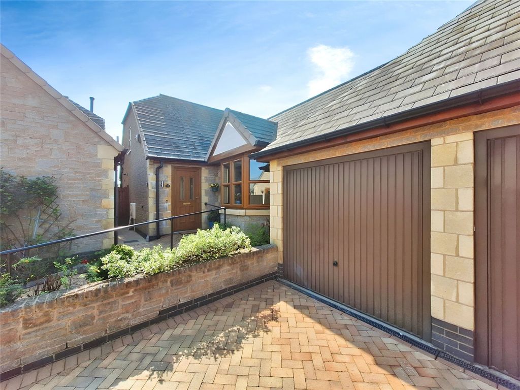 Property photo 1 of 12 Picture No. 19