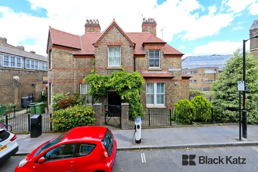 Property photo 1 of 1