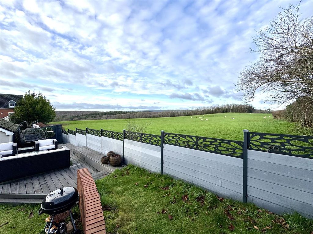 Property photo 2 of 47 Outside