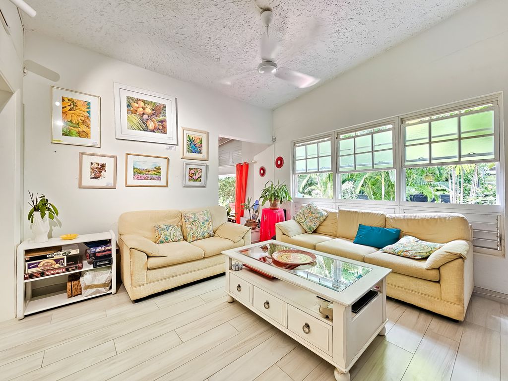 Property photo 3 of 21