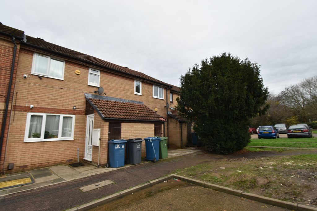 Property photo 2 of 17 Gallery