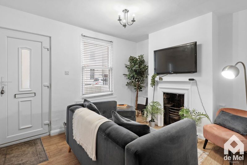 Property photo 3 of 11 Photo 3