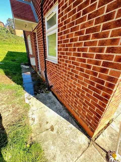 Property photo 2 of 9 Front Description 2