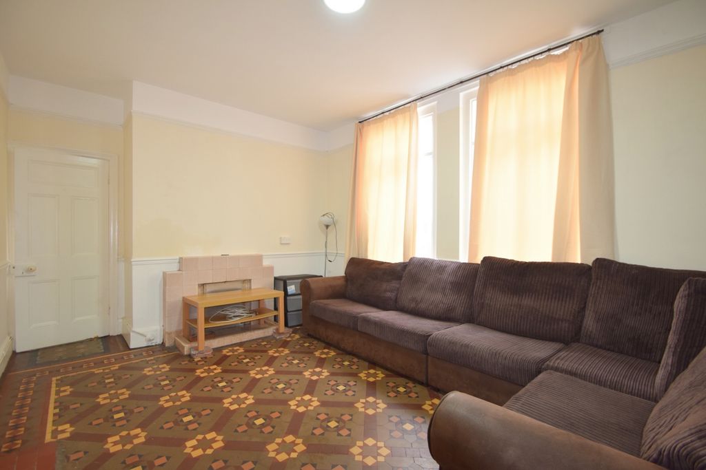 Property photo 2 of 13 Photo 10