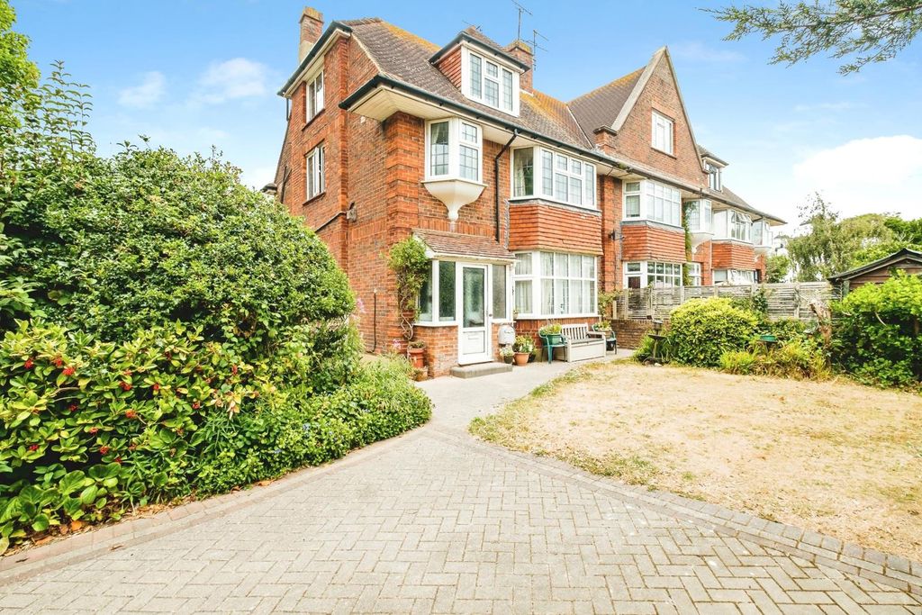 Property photo 1 of 25 Pbox-Img.Jpg