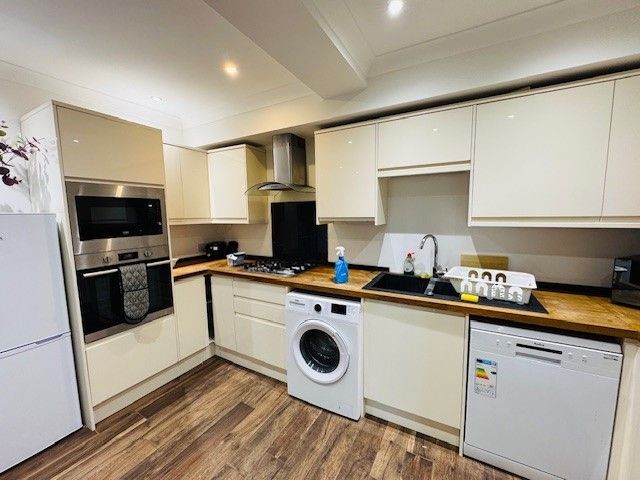 Property photo 2 of 5 Photo 4