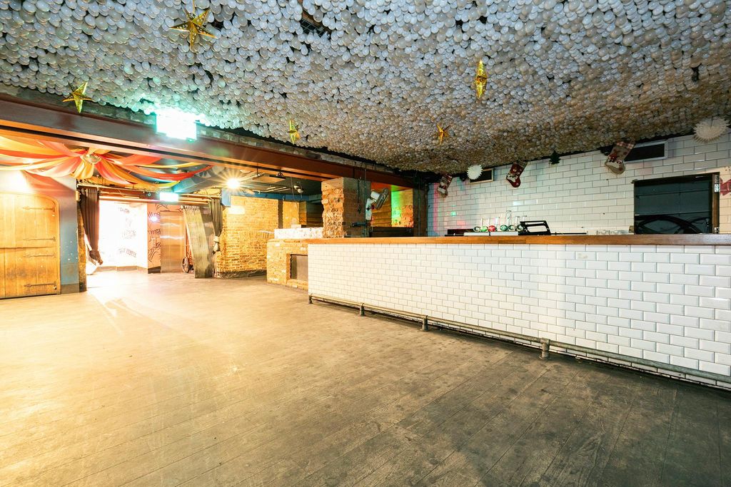 Property photo 2 of 6 100-106 Leonard Street -27.Jpg