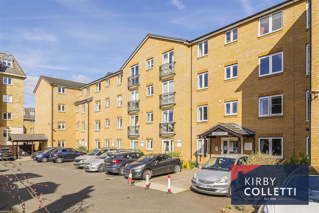 Property photo 1 of 15