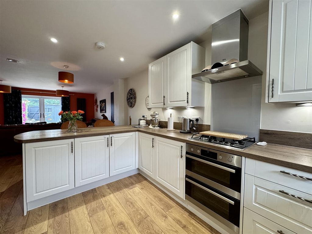 Property photo 3 of 31 Img_8183.Jpg