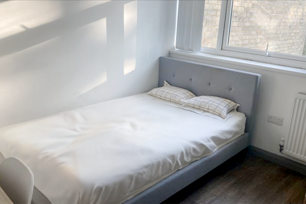 Property photo 1 of 5