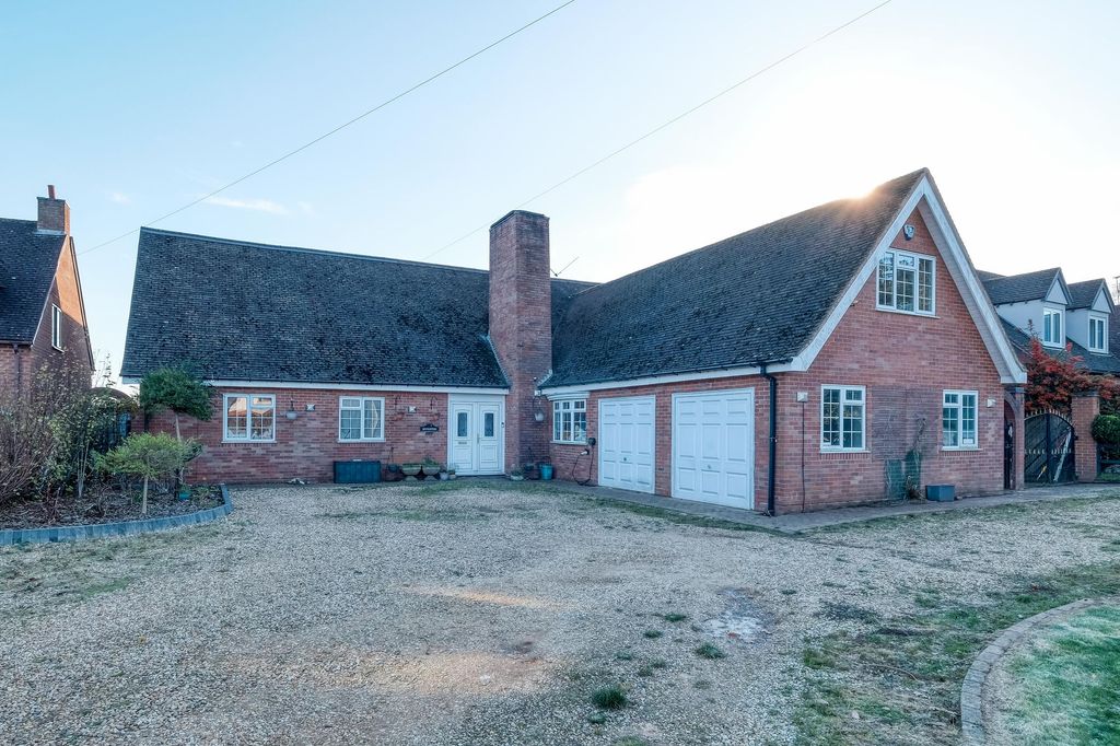 Property photo 1 of 27