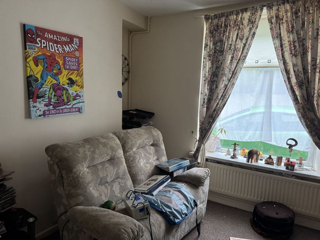 Property photo 3 of 6