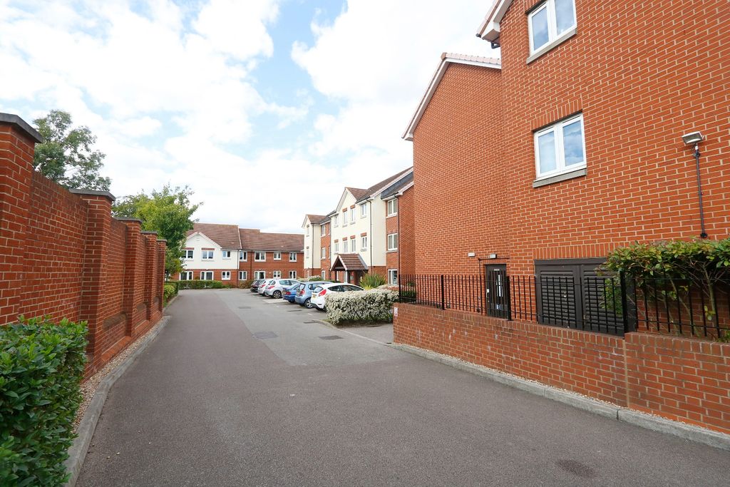 Property photo 1 of 11 3157910