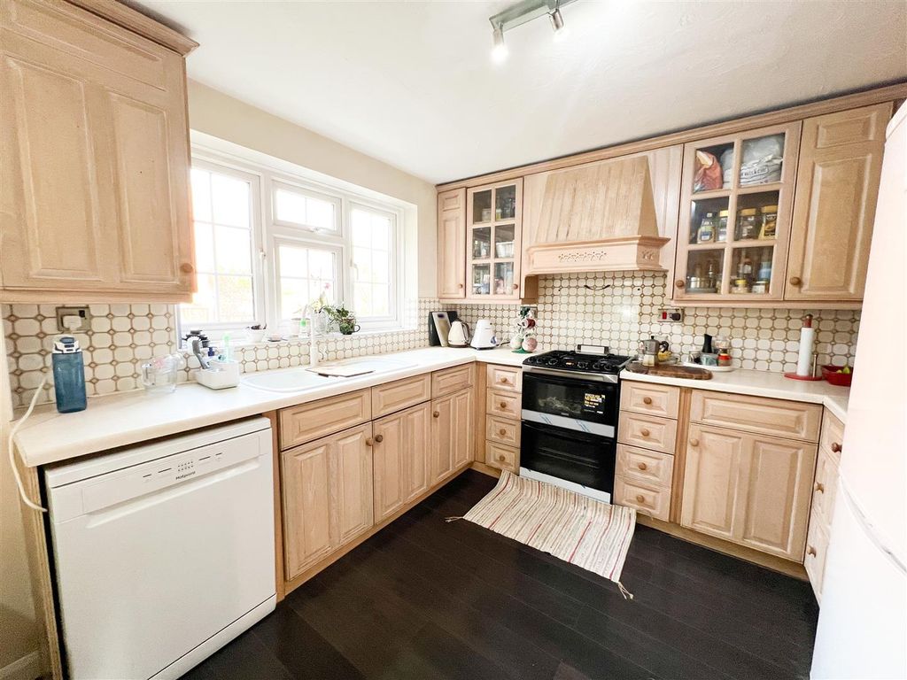 Property photo 2 of 12 Img_1396_Edited.Jpg