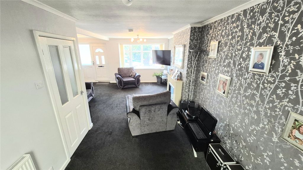Property photo 3 of 18 Picture No. 19