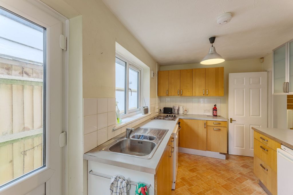 Property photo 3 of 19