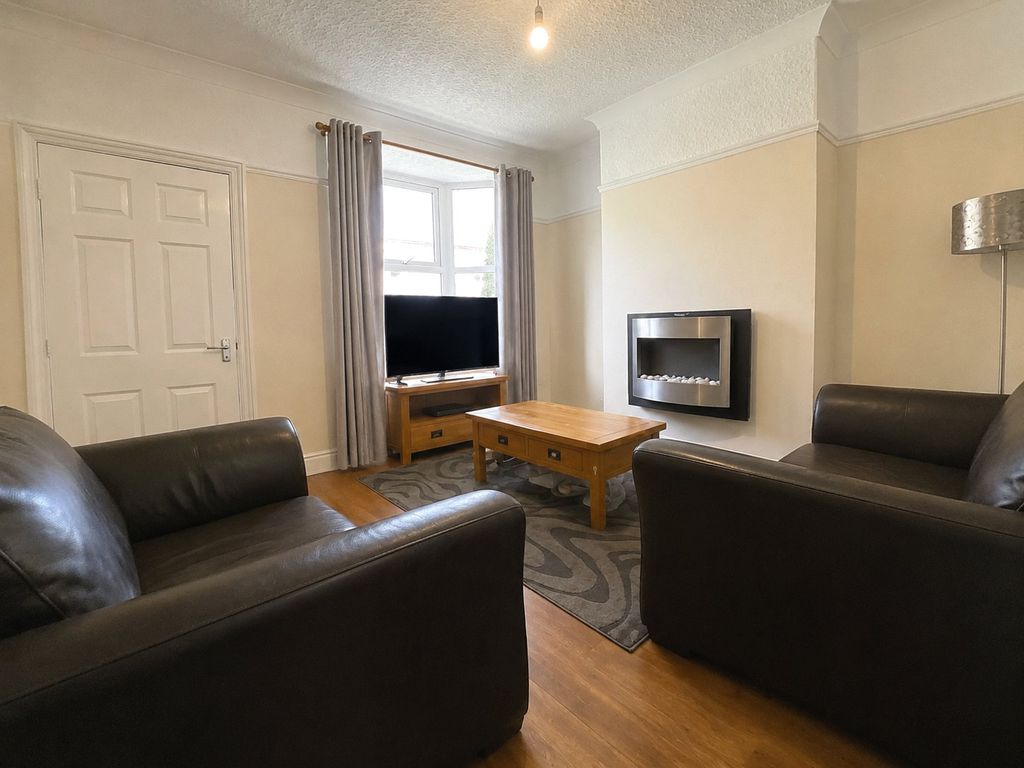 Property photo 2 of 11 Picture No. 13