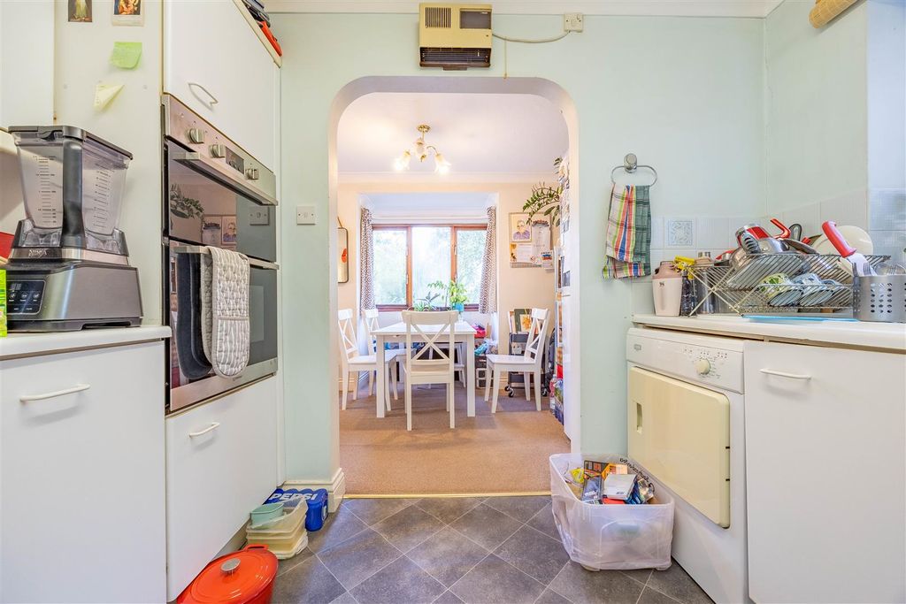 Property photo 3 of 13 Kitchen