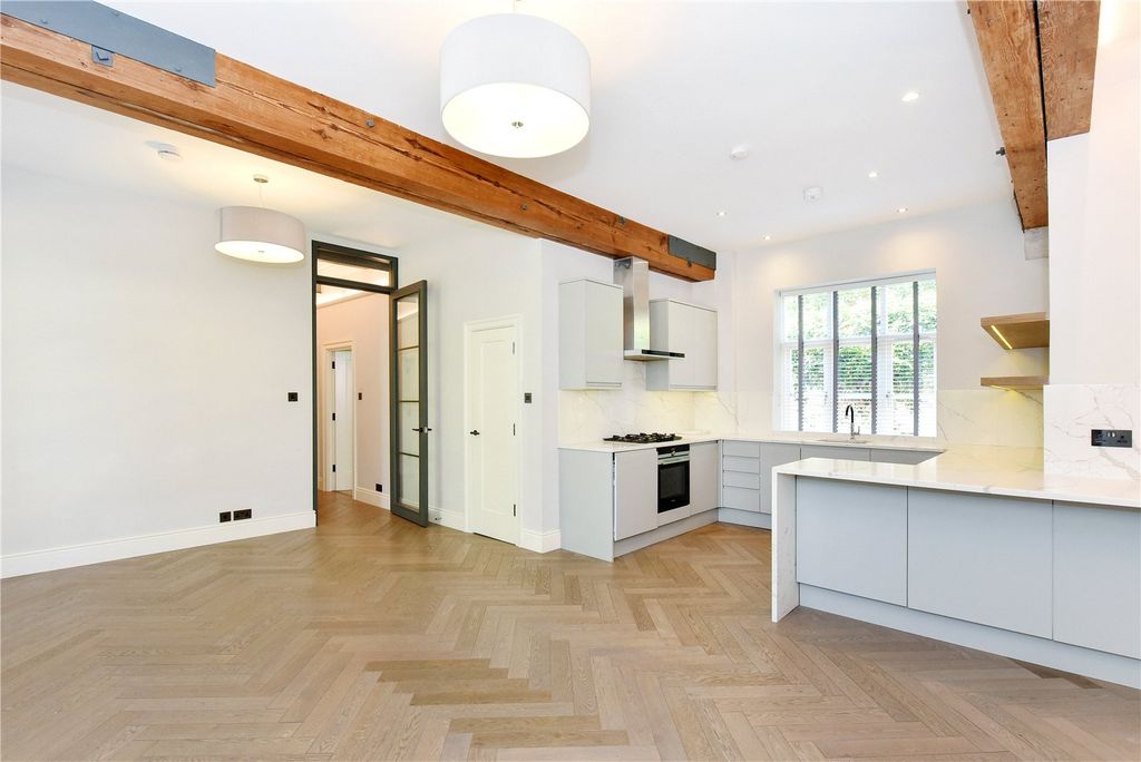 Property photo 1 of 12 Reception Room
