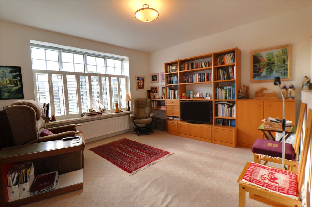 Property photo 3 of 14 Picture No. 02