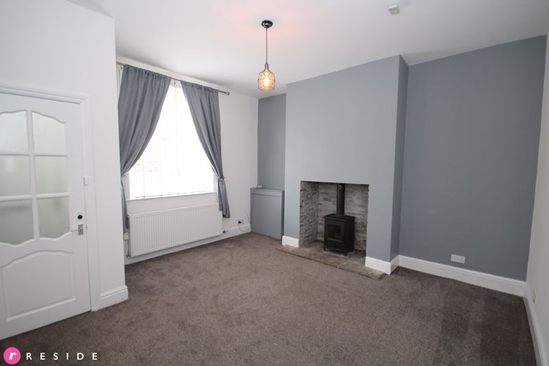 Property photo 2 of 13 Lounge