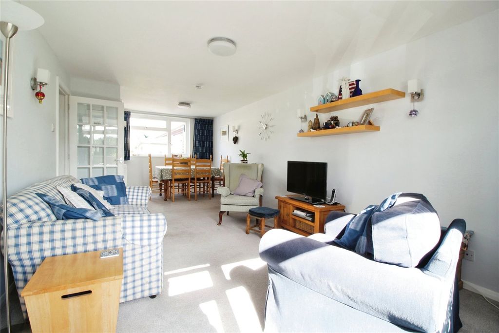 Property photo 1 of 11 Picture No. 12