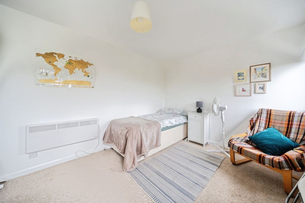 Additional image 10 of 2 bed flat for saleStreatfield Road, Heathfield, East Sussex TN21
