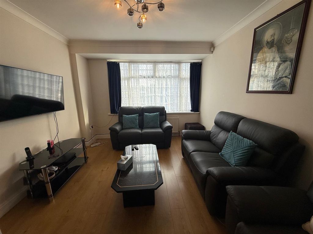 Property photo 2 of 11 Img_5602.Jpg