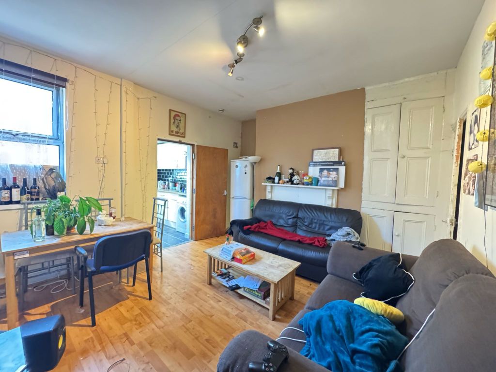 Property photo 2 of 5