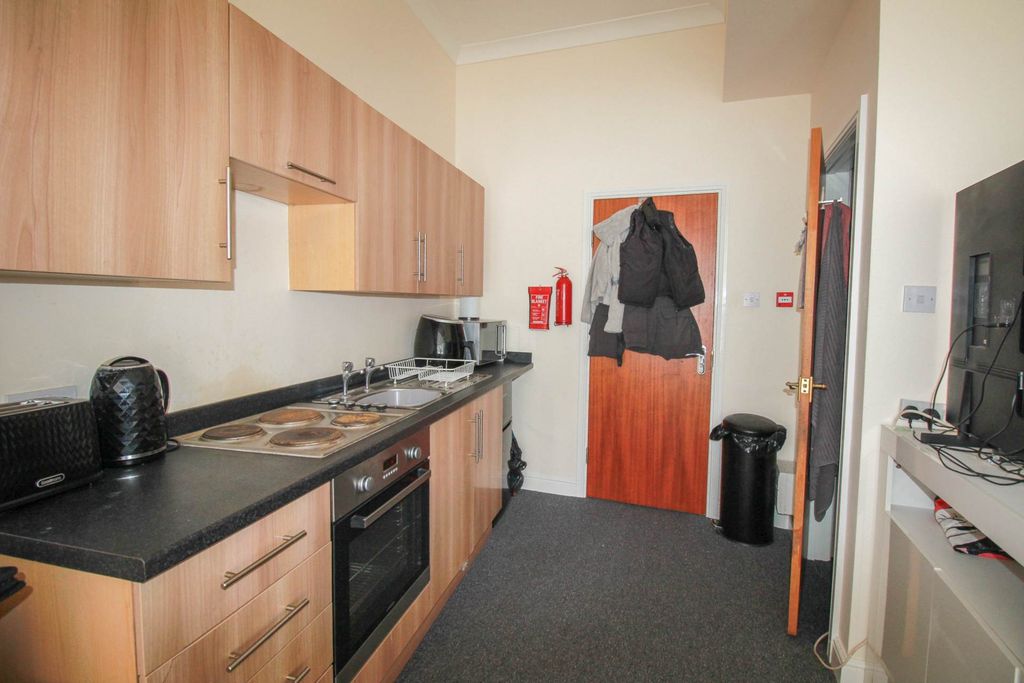 Property photo 2 of 4