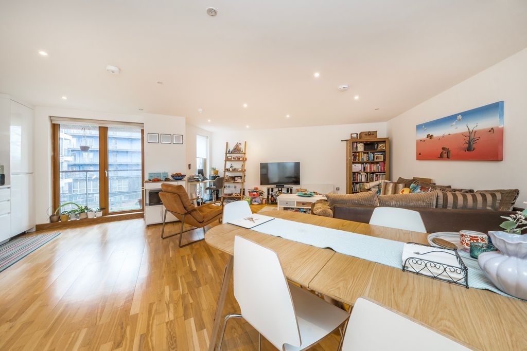 Property photo 3 of 14 Living Area