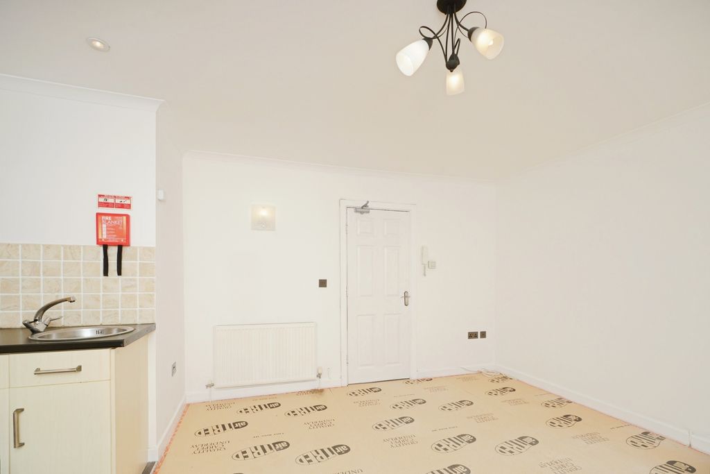 Additional image 8 of 1 bed flat for saleChurch Street, Caernarfon, Gwynedd LL55