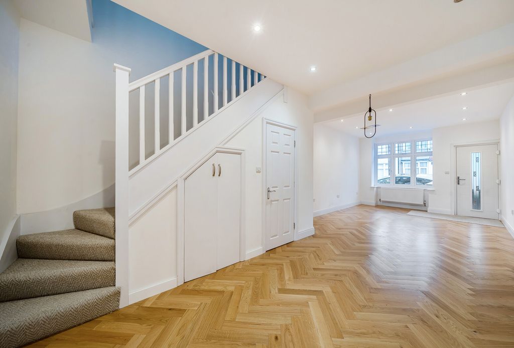 Property photo 2 of 21 1381145-14-6915F4...